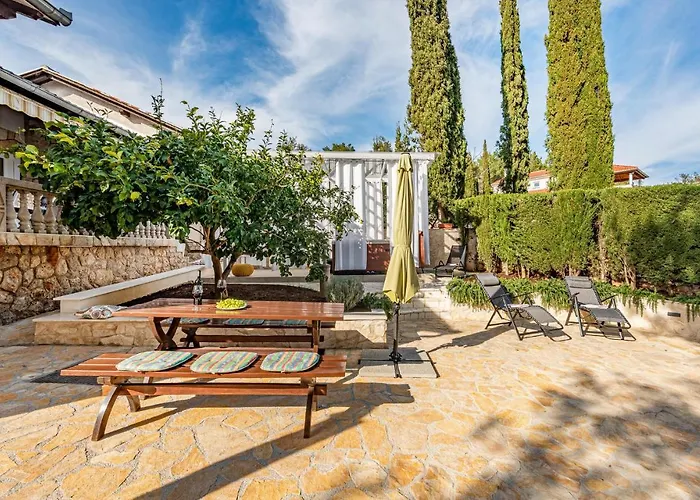 Hébergement de vacances 3 Bedroom Beach Front Home In Zdrelac Ždrelac