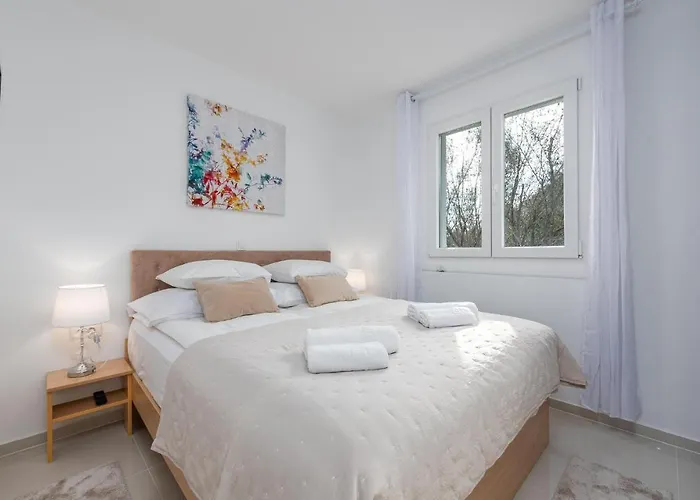 Hébergement de vacances 3 Bedroom Beach Front Home In Zdrelac Ždrelac