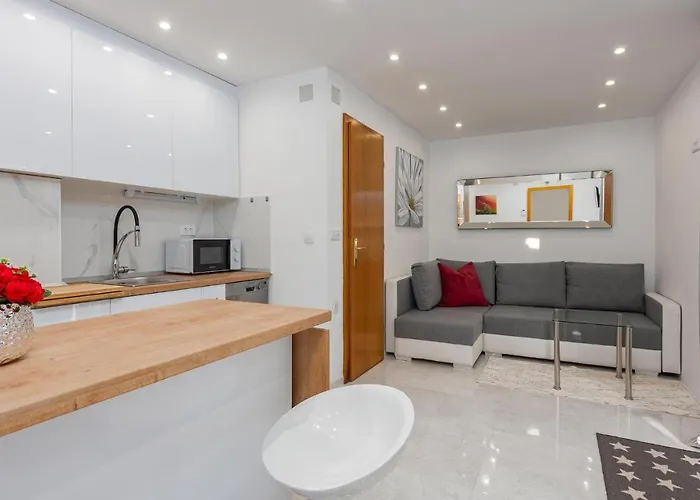 Hébergement de vacances 3 Bedroom Beach Front Home In Zdrelac *